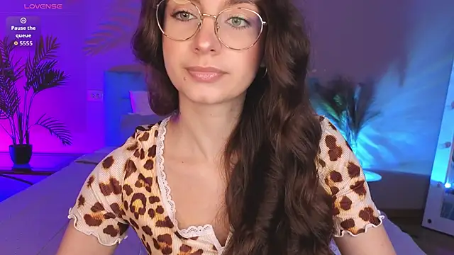 Real cutie1 online show from July 10, 2026, 2:17 pm