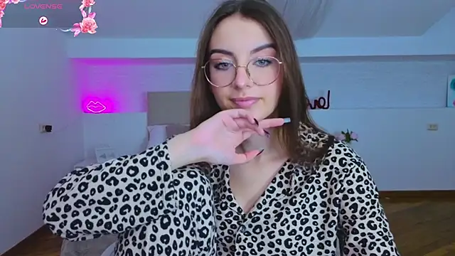 Real cutie1 online show from September 30, 2025, 8:59 pm