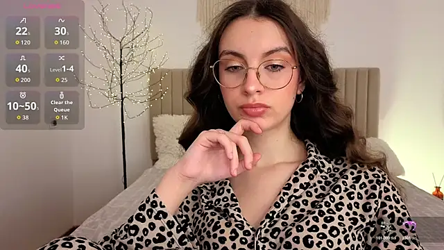 Real cutie1 online show from June 9, 2026, 1:01 pm