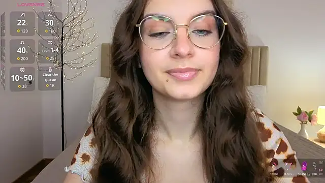 Real cutie1 online show from July 28, 2026, 2:13 pm