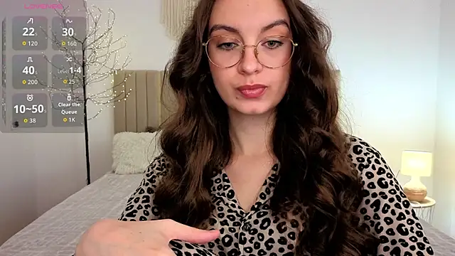 Real cutie1 online show from June 19, 2026, 1:06 pm