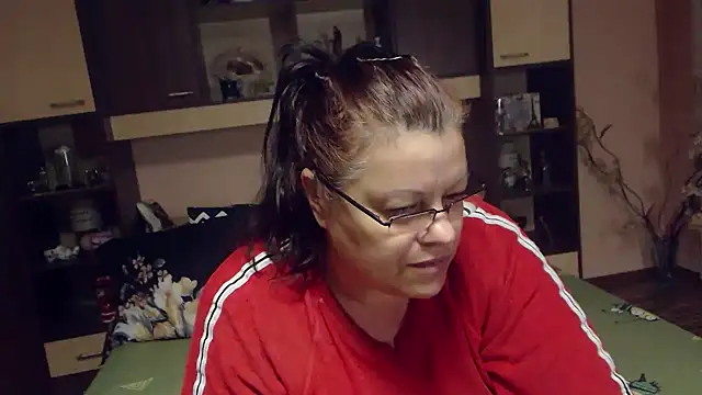 Claudia 71love online show from September 15, 2025, 7:47 pm