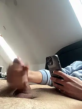 Snapshot of musti312 chatting on February 12, 2026, 8:25 am musti312 online show from February 12, 2026, 8:25 am