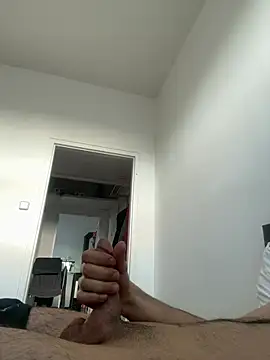 Snapshot of musti312 chatting on March 19, 2026, 3:23 pm musti312 online show from March 19, 2026, 3:23 pm