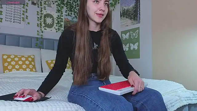 Ashley Pierce online show from September 15, 2025, 8:26 am