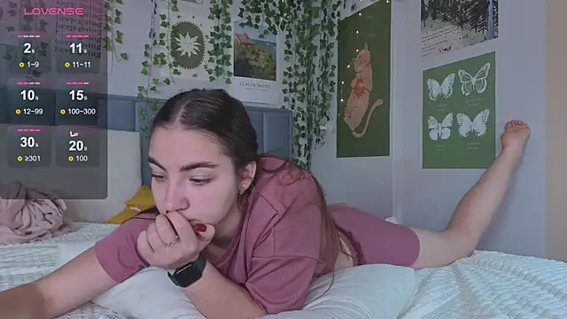 Ashley Pierce online show from September 19, 2025, 5:22 am