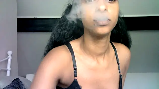 Snapshot of Hazel_Dollxx chatting on June 11, 2026, 8:44 am Hazel Dollxx online show from June 11, 2026, 8:44 am