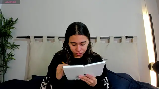 Rachell criss online show from April 29, 2026, 3:54 am
