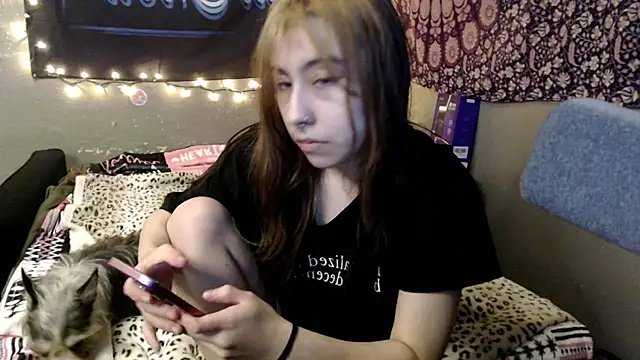 London Ray online show from June 25, 2026, 10:26 pm