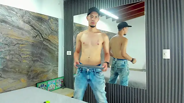  Axel 09 online show from October 8, 2025, 4:03 am