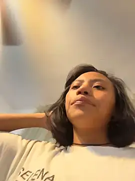 Nia Desire online show from June 24, 2026, 8:24 am