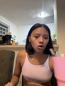 Nia Desire online show from August 4, 2026, 6:18 am