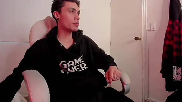 dark sun302 online show from October 4, 2025, 9:27 pm