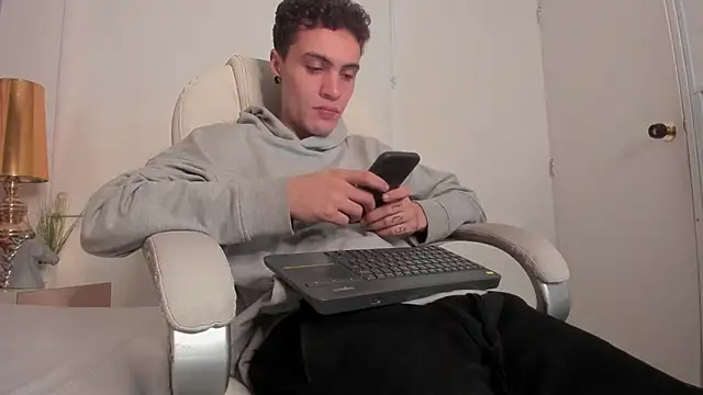 dark sun302 online show from September 9, 2025, 8:51 pm