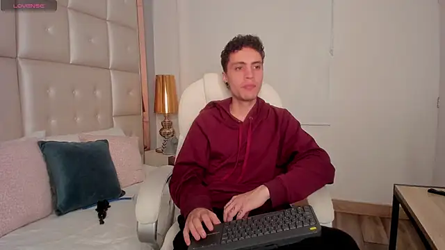 dark sun302 online show from September 25, 2025, 10:16 pm