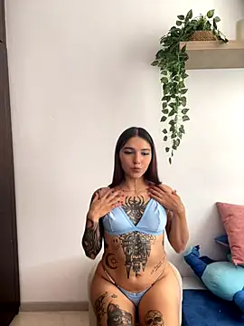 Snapshot of SurpriseMadlicia chatting on September 15, 2025, 4:51 pm SurpriseMadlicia online show from September 15, 2025, 4:51 pm