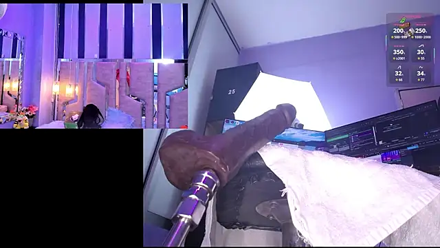 NicoleFerrel online show from February 25, 2026, 2:39 pm