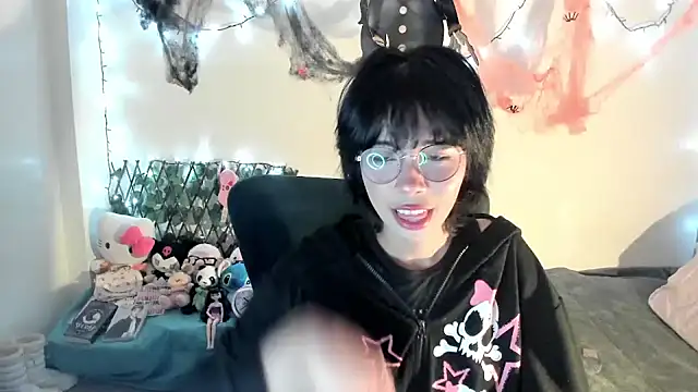 dolliette24 online show from October 14, 2025, 2:12 am