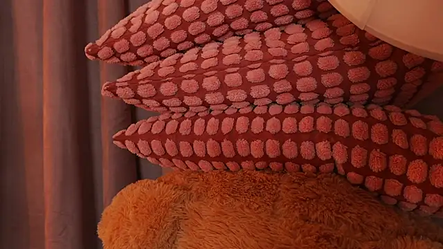 ChannelAngeless online show from November 24, 2025, 10:04 am