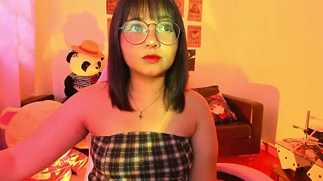 Snapshot of Lolii_Zoe chatting on October 2, 2025, 8:12 pm Lolii Zoe online show from October 2, 2025, 8:12 pm