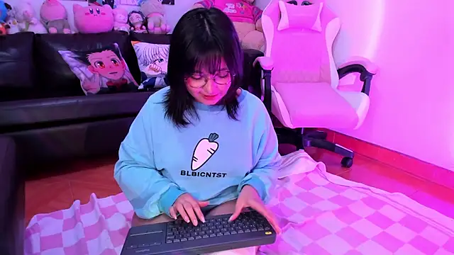 Snapshot of Lolii_Zoe chatting on November 30, 2025, 8:31 pm Lolii Zoe online show from November 30, 2025, 8:31 pm