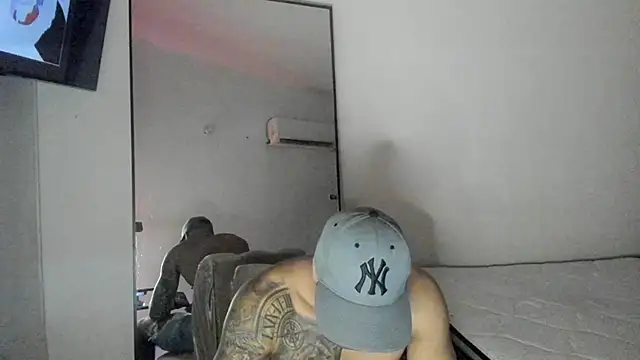 ThiagoLugo online show from September 19, 2025, 5:22 am