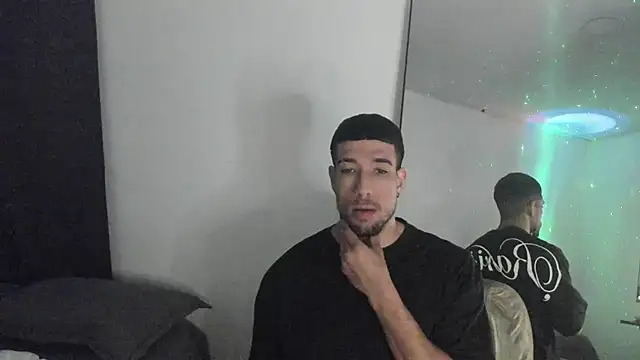 ThiagoLugo online show from March 22, 2026, 1:53 am