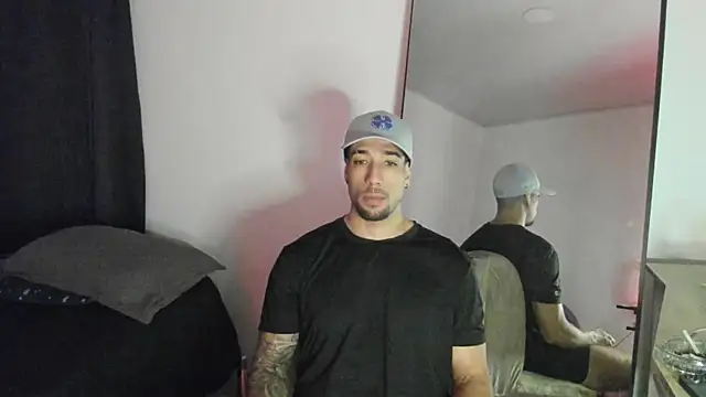 ThiagoLugo online show from October 7, 2025, 3:07 am