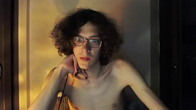 LovesomeCookie online show from May 20, 2026, 6:49 pm