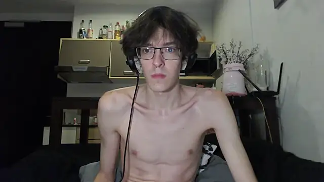 LovesomeCookie online show from October 12, 2025, 4:52 pm