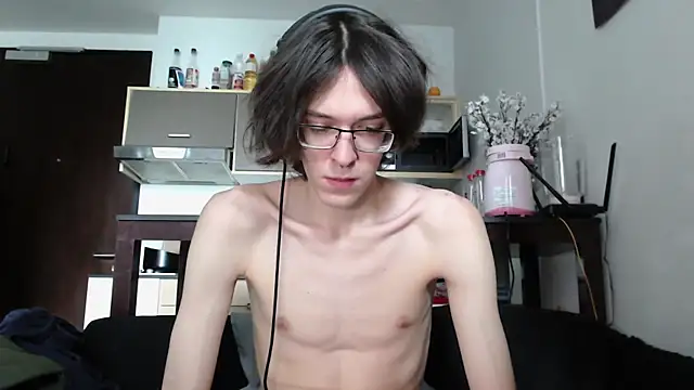 LovesomeCookie online show from October 5, 2025, 8:16 am