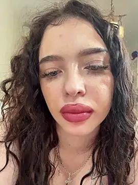 Hannah xBaby online show from December 4, 2025, 5:12 pm