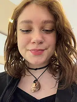 lucy-joy online show from June 18, 2026, 10:20 am