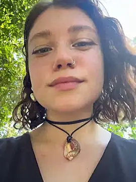 lucy-joy online show from September 10, 2025, 9:30 am