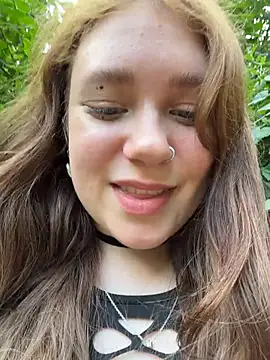 lucy-joy online show from July 28, 2026, 12:48 pm