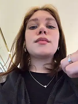 lucy-joy online show from June 26, 2026, 8:31 am