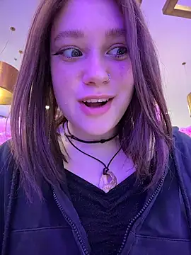 lucy-joy online show from February 27, 2026, 7:19 am