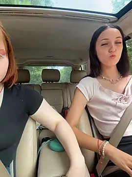 DollyTall online show from July 19, 2026, 8:34 am