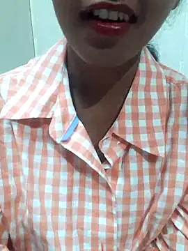 AnkitaDevi online show from September 18, 2025, 3:42 am