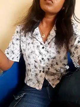 AnkitaDevi online show from July 30, 2026, 3:27 am