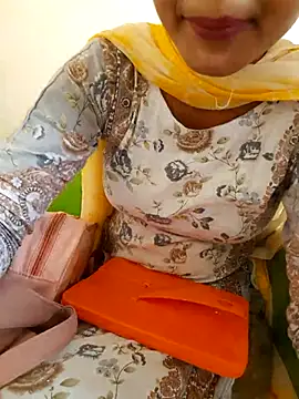 AnkitaDevi online show from June 17, 2026, 6:24 am