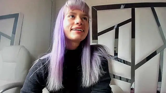 barbieambar online show from September 13, 2025, 2:28 pm