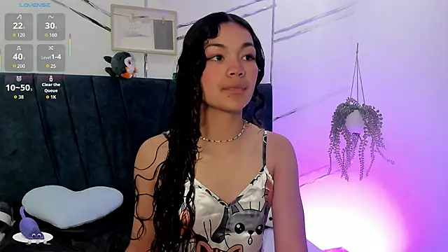 Camilla Miller01 online show from November 4, 2025, 1:15 pm