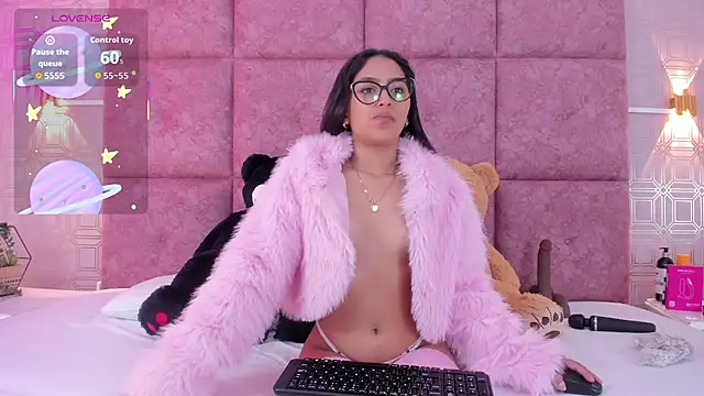 AmyStar1 online show from June 29, 2026, 7:24 pm