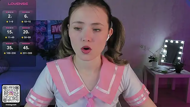 ArleneThomas online show from December 5, 2025, 1:43 pm