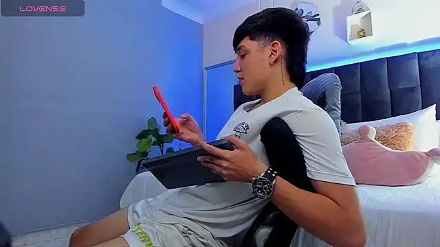 Ares di martin online show from September 17, 2025, 2:52 pm