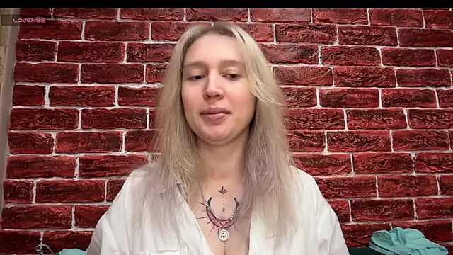 CitrusBlissss online show from November 6, 2025, 3:05 pm