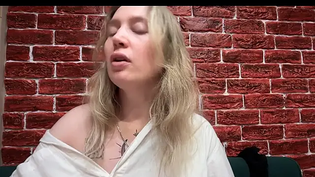 CitrusBlissss online show from October 22, 2025, 2:16 pm