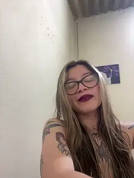 KoraSweett online show from March 13, 2026, 9:09 pm