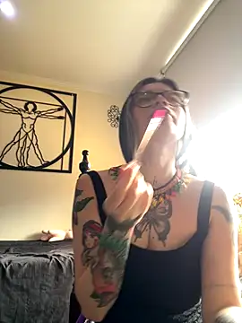 KoraSweett online show from December 21, 2025, 5:36 pm